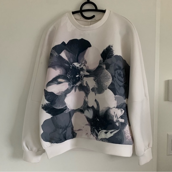 Sweatshirt with skirt set - Picture 2 of 5